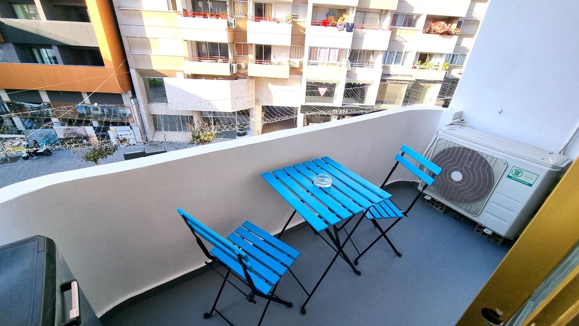 1A Beach & Business Apartment In The City Center! Larnaca Exteriör bild